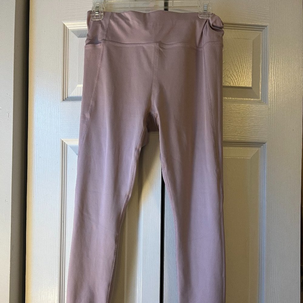Athleta Cropped Light Pink Leggings | Size M